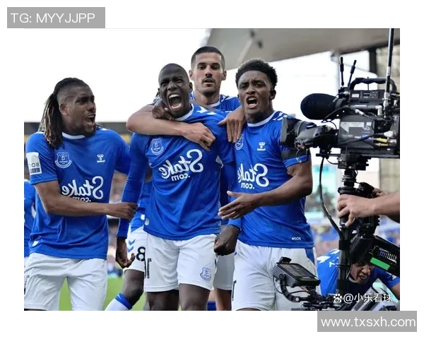 足球明星昔日辉煌与今日实力对比分析探讨